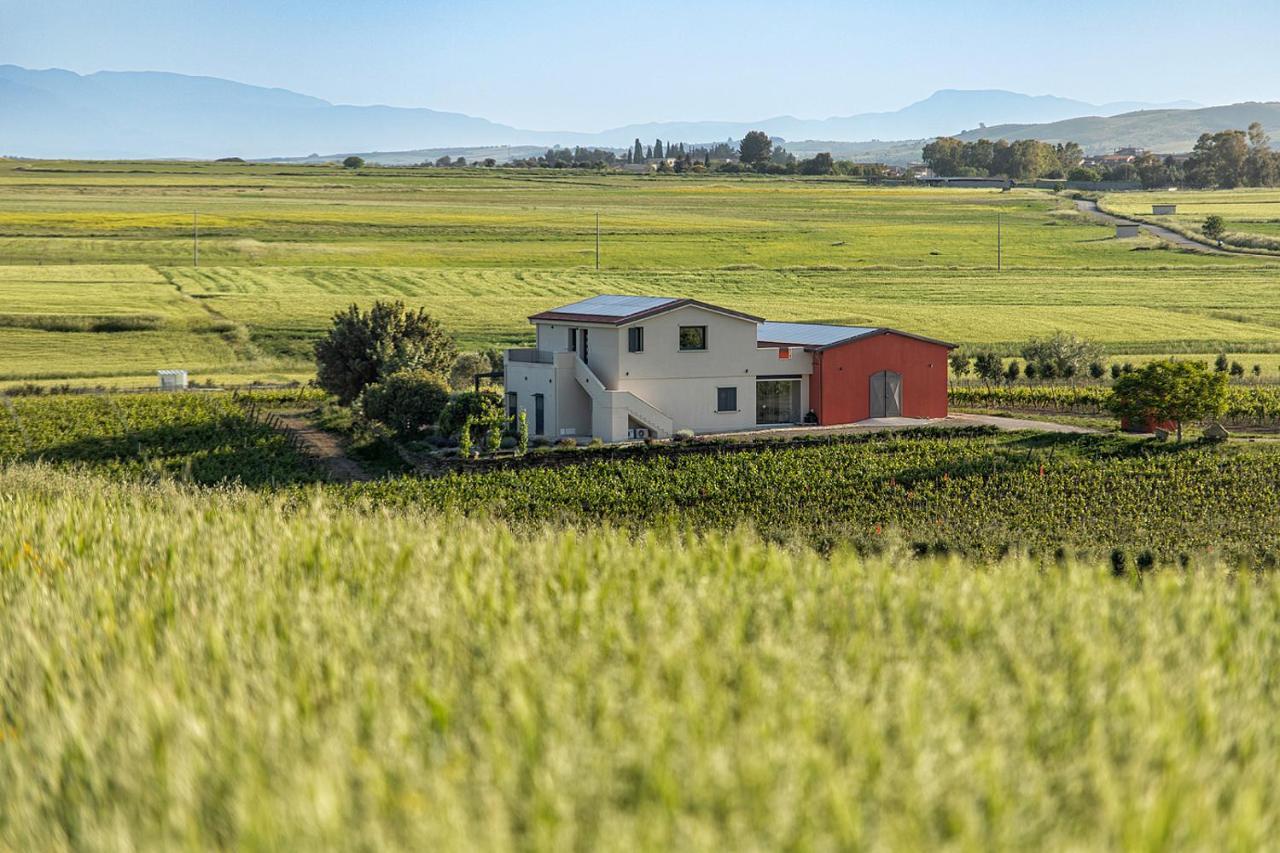 Nuovi Poderi Rooms Senorbi エクステリア 写真