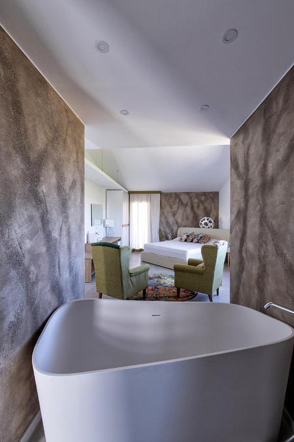 Nuovi Poderi Rooms Senorbi エクステリア 写真